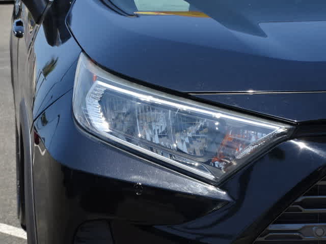 Used 2019 Toyota RAV4 Limited w/ Carpet Mat Package FWD image 5