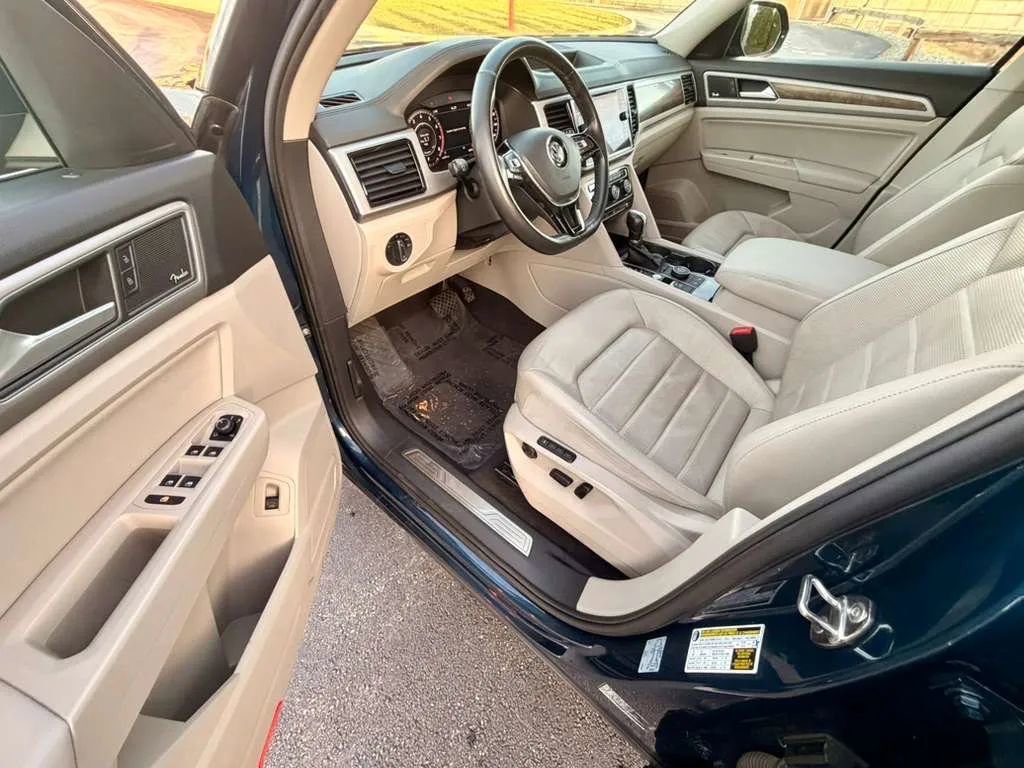 Used 2019 Volkswagen Atlas SEL Premium image 7