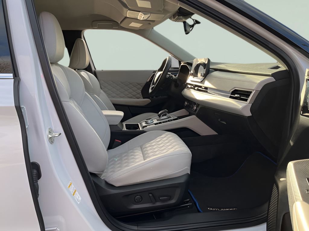 Used 2023 Mitsubishi Outlander SEL image 34