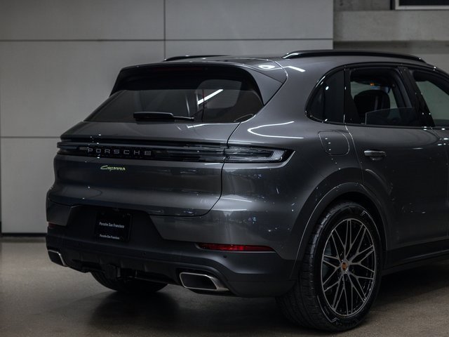 New 2026 Porsche Cayenne E-Hybrid image 24