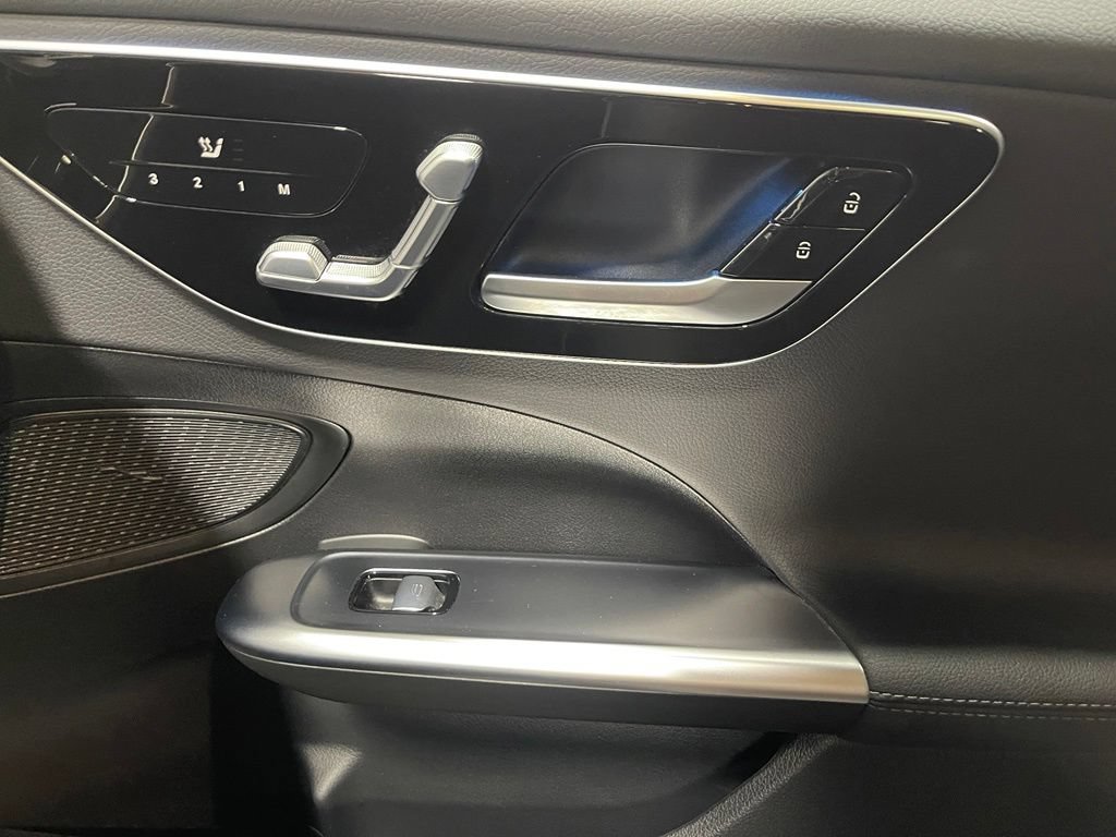 Certified 2023 Mercedes-Benz C 300 4MATIC Sedan image 27