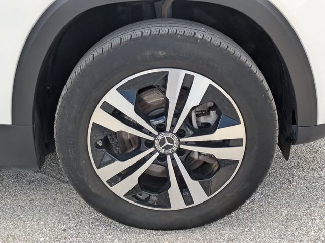 Used 2025 Mercedes-Benz GLB 250 GLB 250 w/ Winter Package image 9