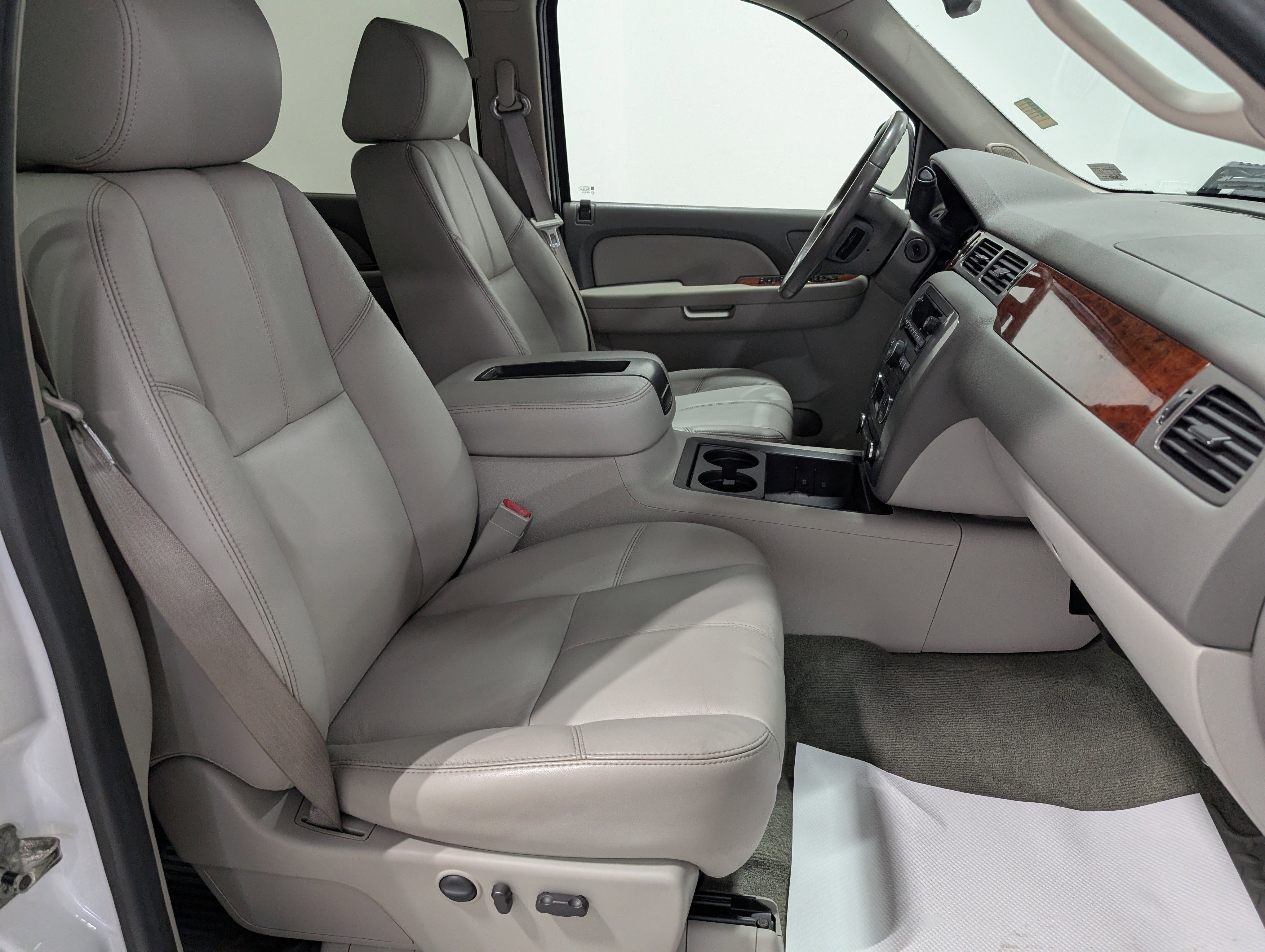 Used 2009 GMC Sierra 2500 SLT w/ SLT Convenience Package image 23