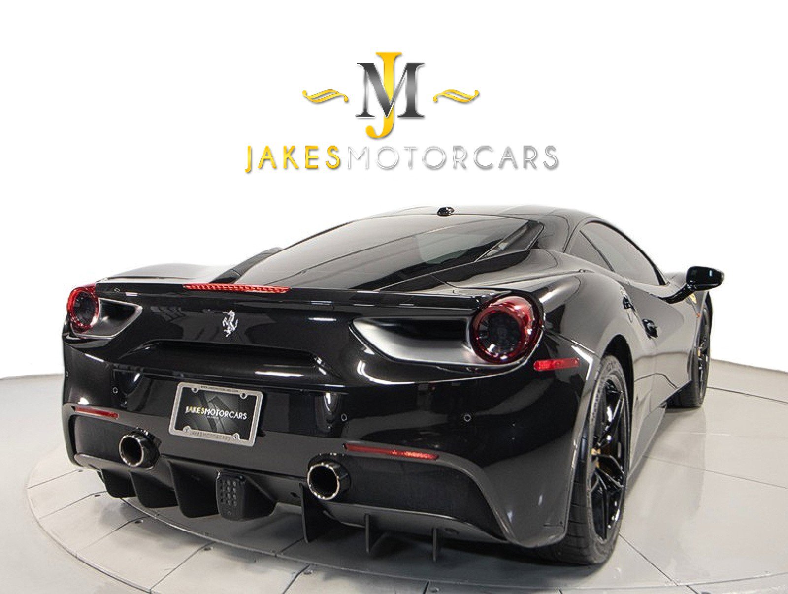 Used 2018 Ferrari 488 GTB image 12