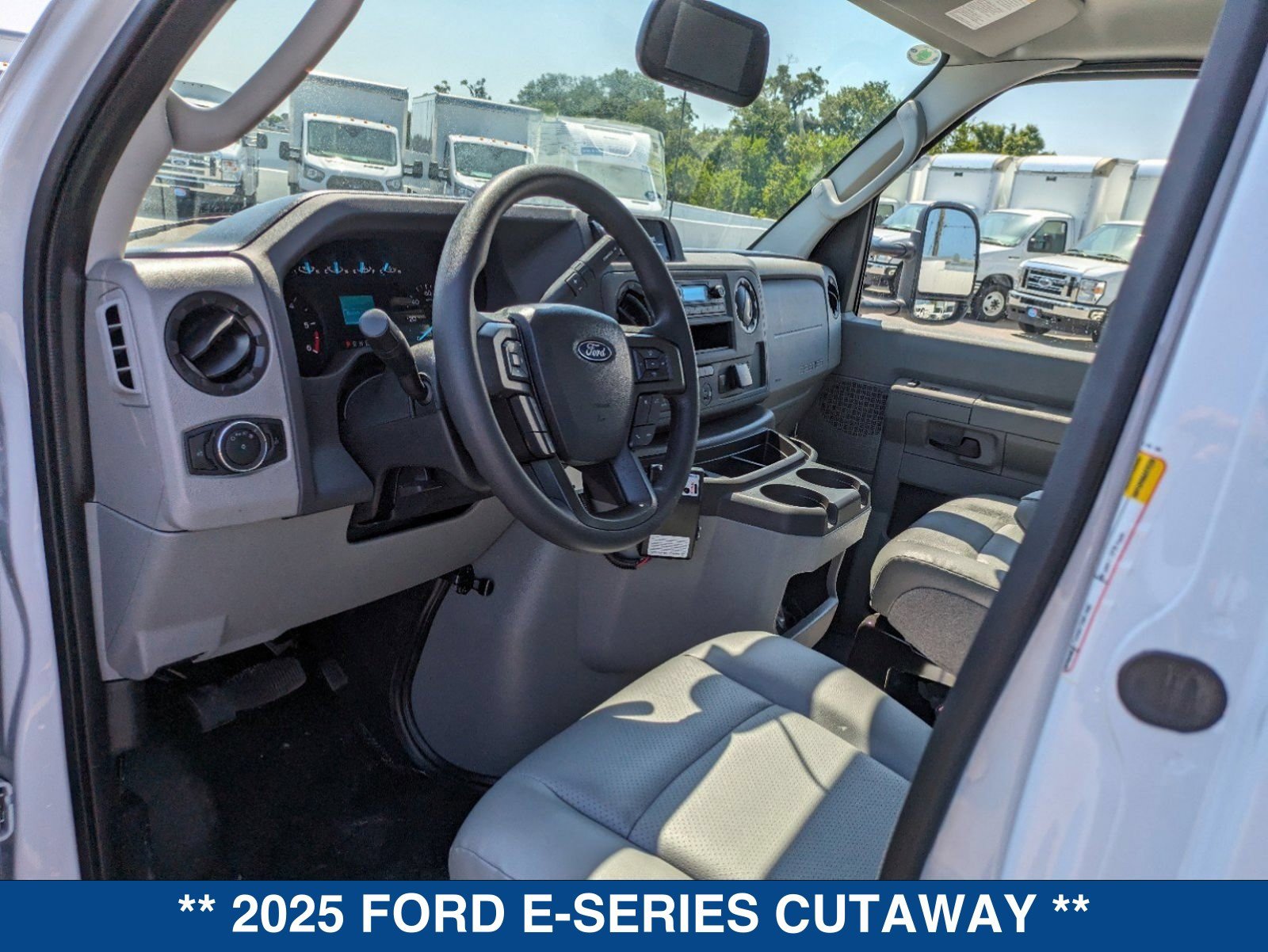 New 2025 Ford E-350 and Econoline 350 Super Duty w/ Power Equipment Group RWD image 18