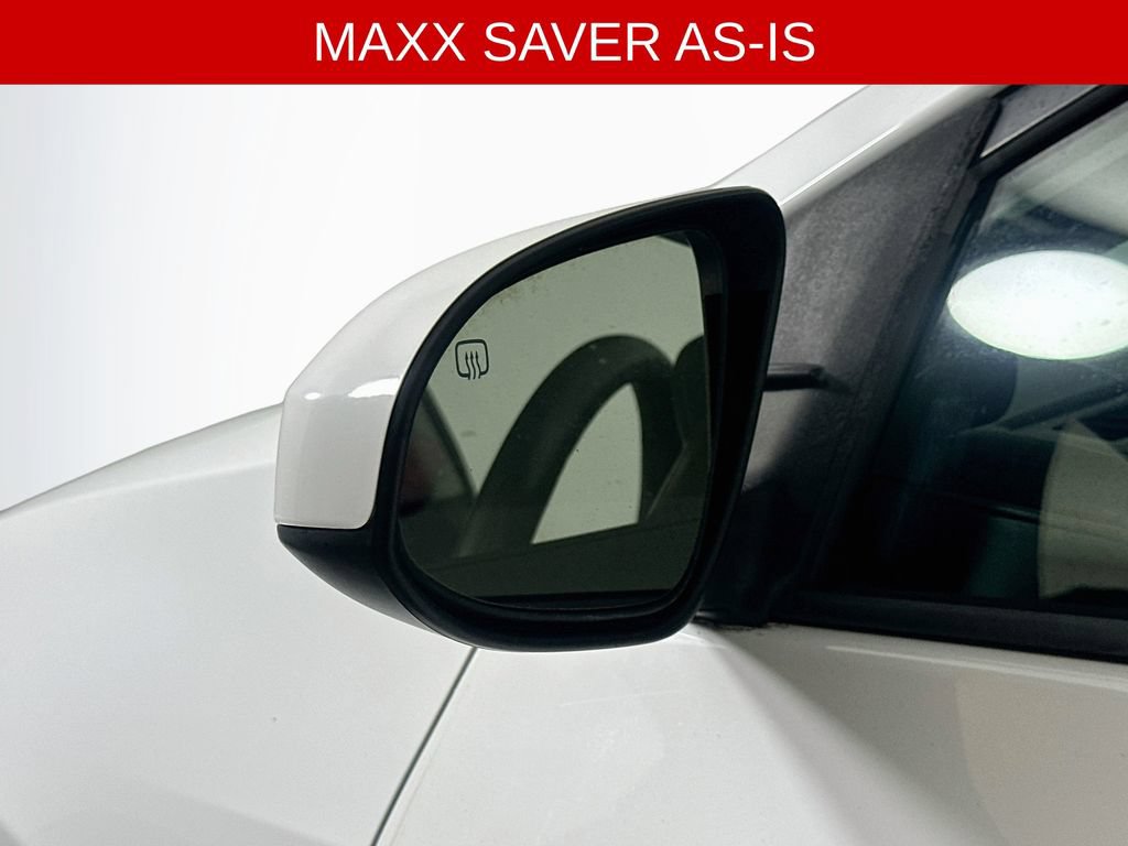 Used 2015 Toyota Corolla LE FWD image 33