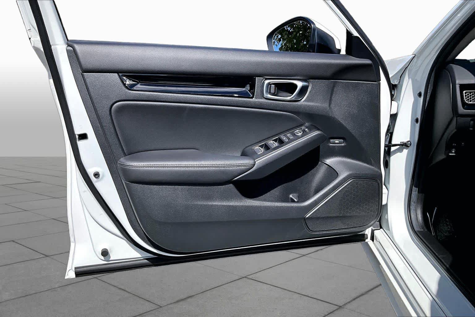 Used 2024 Honda Civic Touring image 21