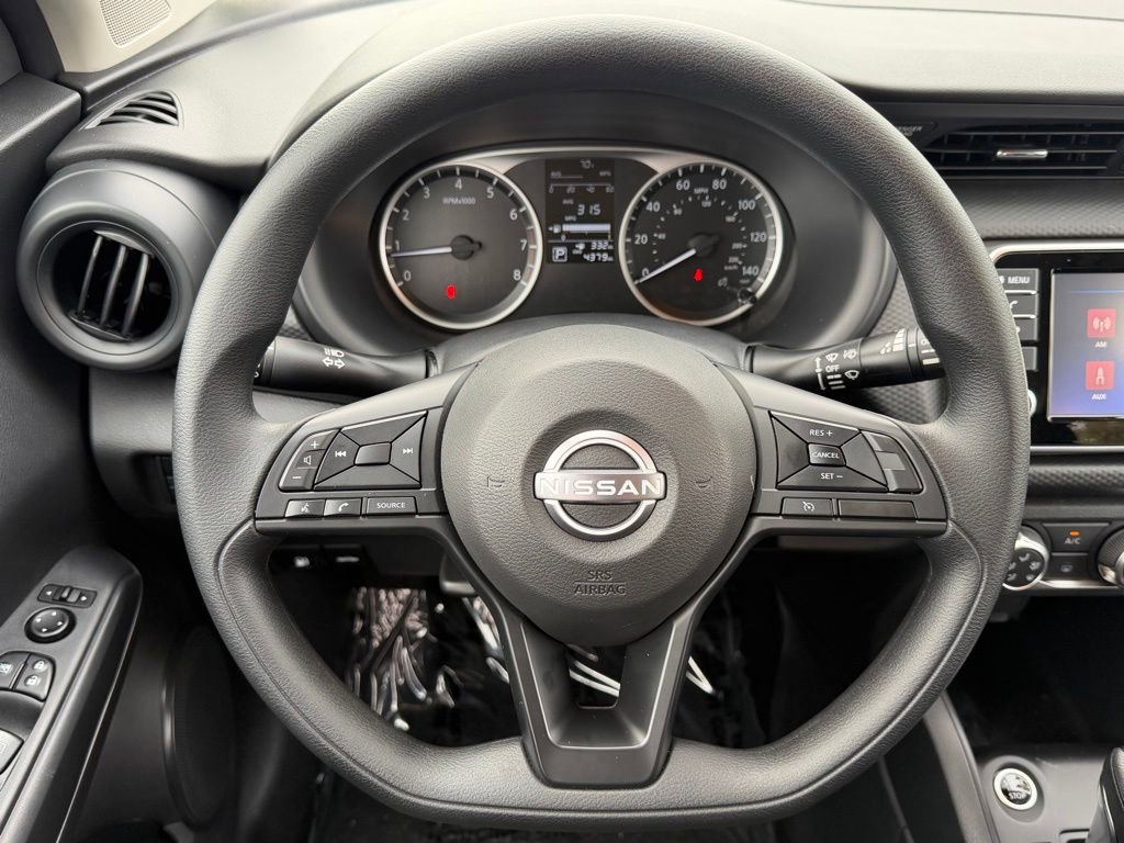 Used 2025 Nissan Kicks Play S image 17