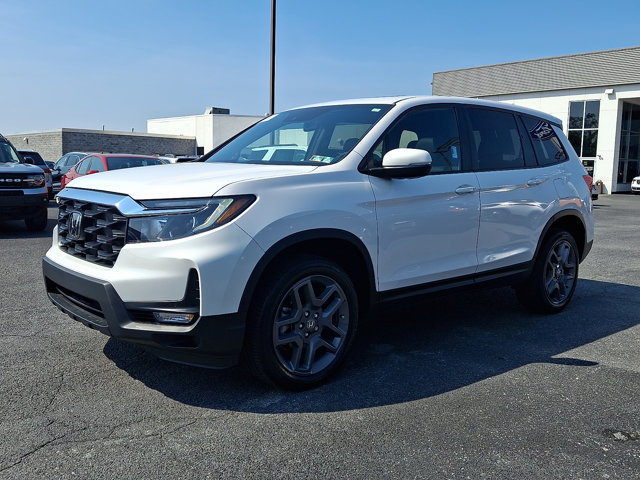 Used 2023 Honda Passport EX-L image 3