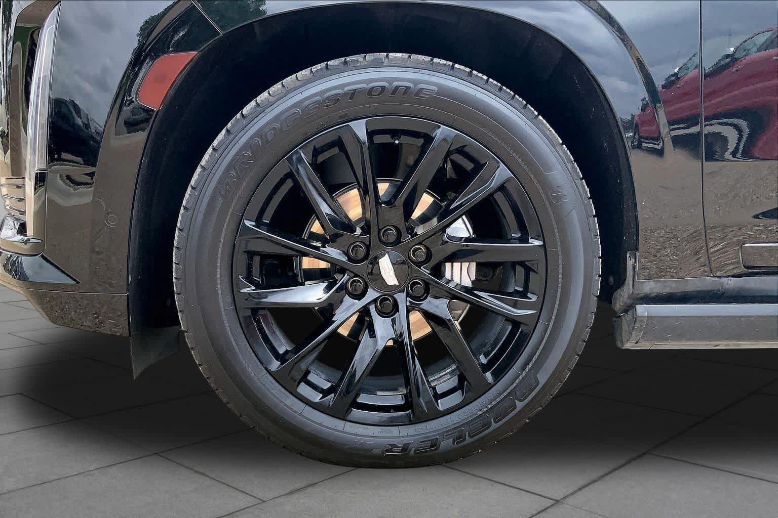 Used 2021 Cadillac Escalade Sport w/ Driver Assist Tech Package AWD/4WD image 11
