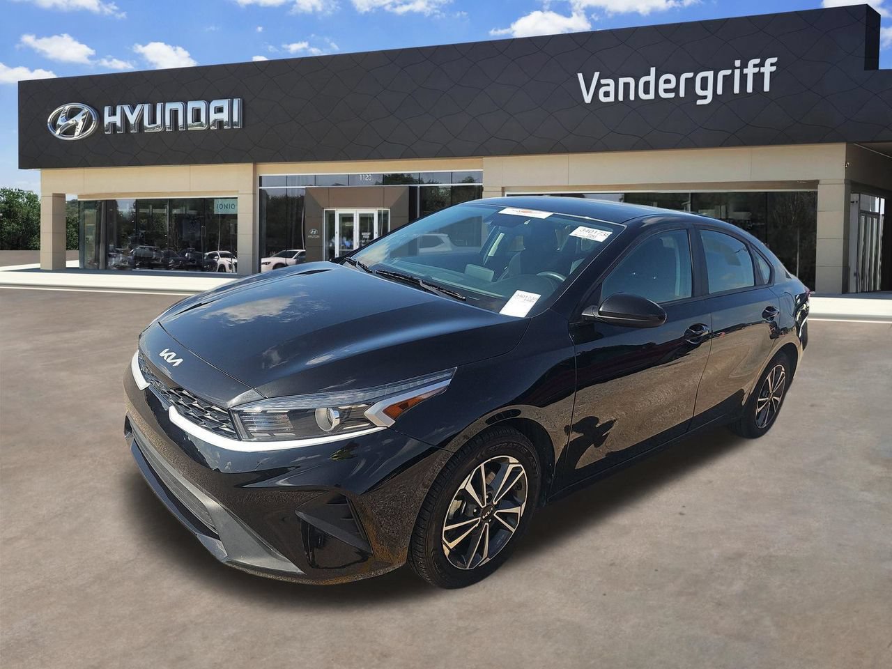 Used 2024 Kia Forte LXS FWD image 1