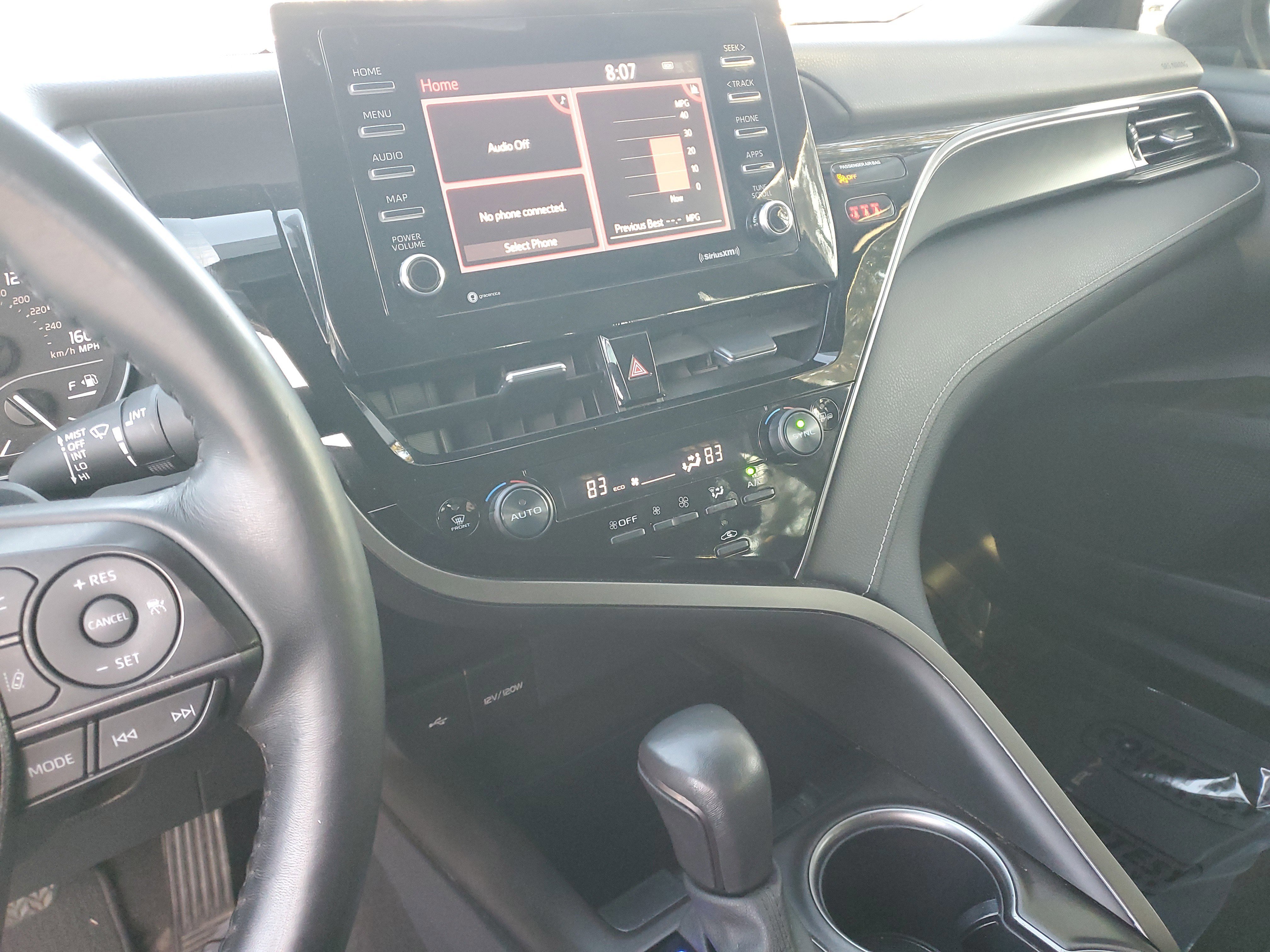 Used 2024 Toyota Camry SE image 28