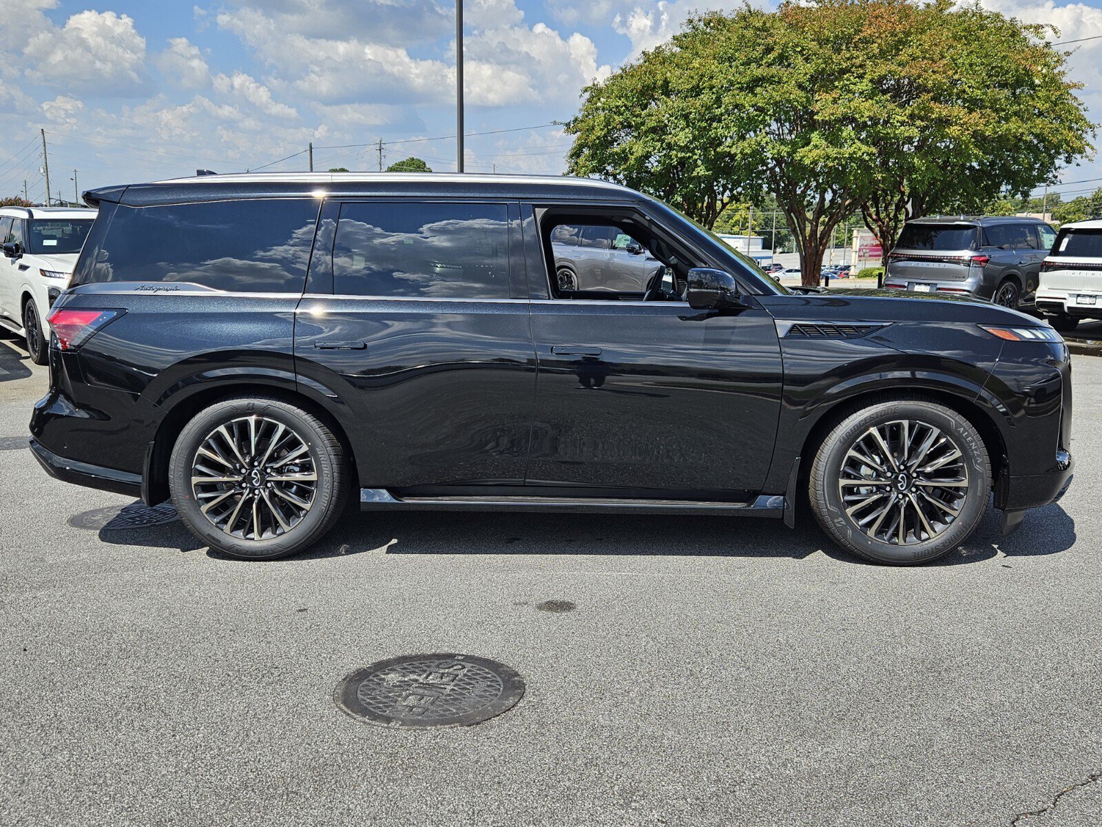 New 2027 INFINITI QX80 Autograph w/ Premium Cargo Package AWD/4WD image 5