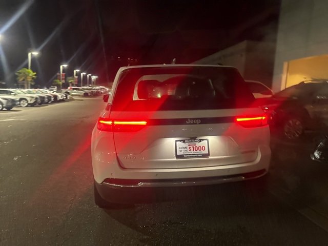 Used 2025 Jeep Grand Cherokee Limited w/ Trailer Tow Package image 10