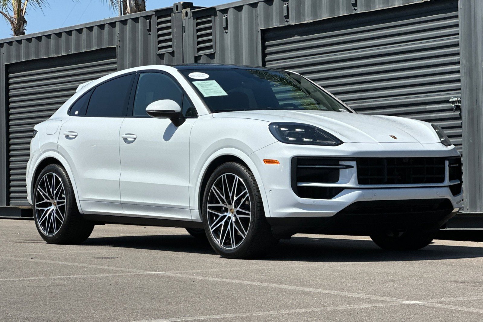 Certified 2024 Porsche Cayenne Coupe AWD/4WD image 10