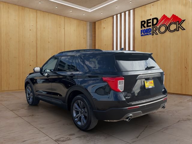 Used 2022 Ford Explorer XLT w/ Equipment Group 202A AWD/4WD image 4
