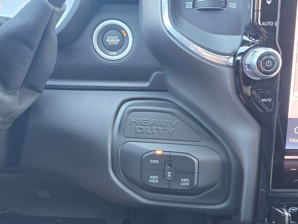 New 2026 RAM 3500 Laramie AWD/4WD image 17