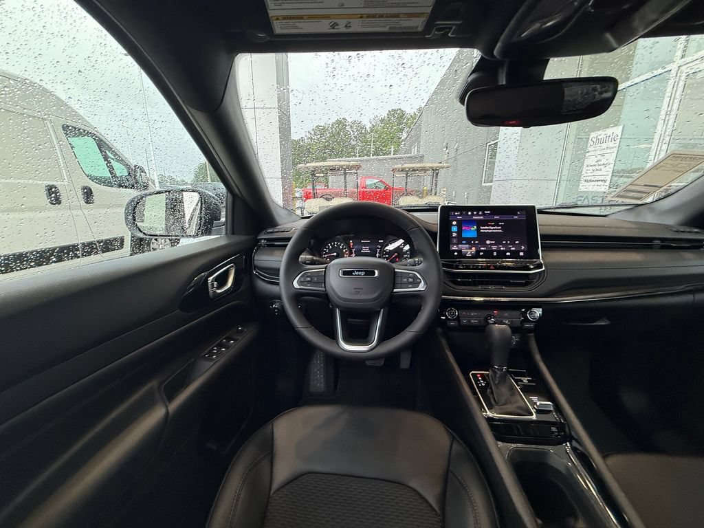 New 2026 Jeep Compass Latitude AWD/4WD image 8