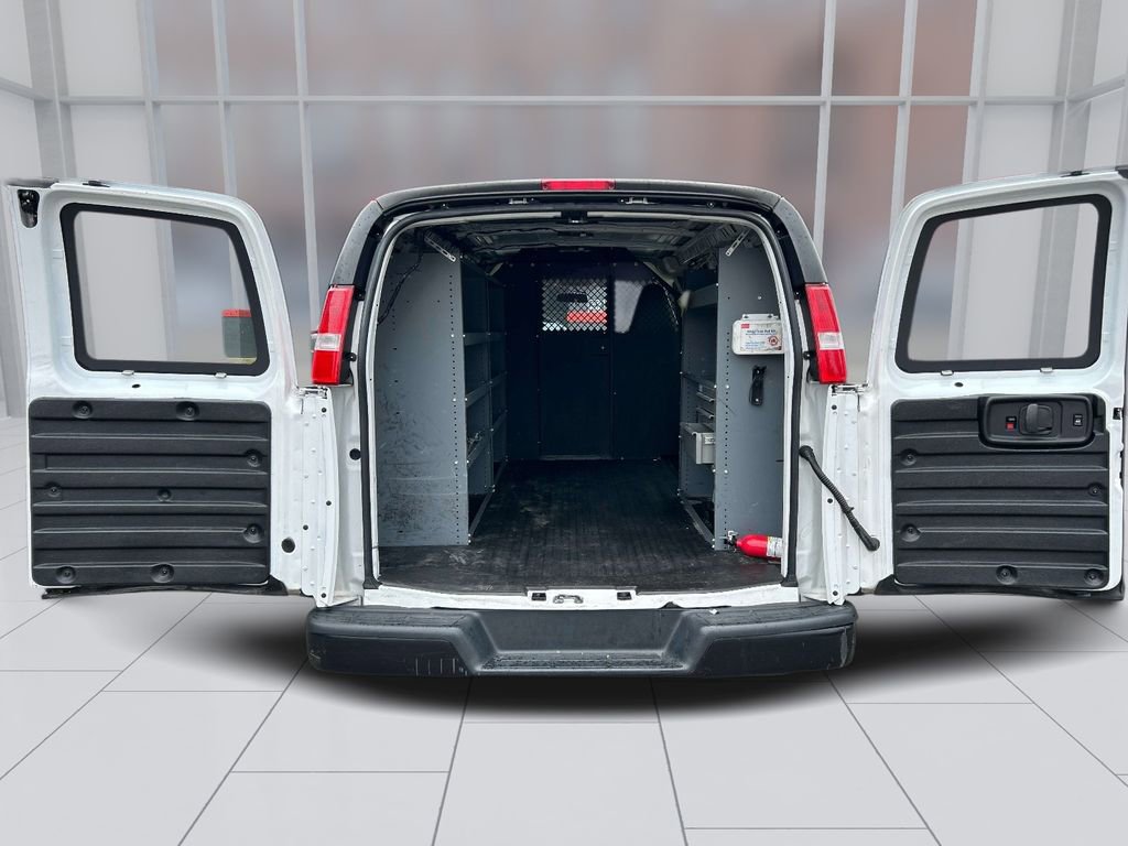 Used 2021 Chevrolet Express 2500 w/ Communications Package RWD image 7