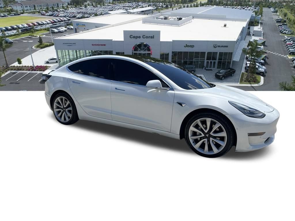Used 2018 Tesla Model 3 Long Range AWD/4WD image 4