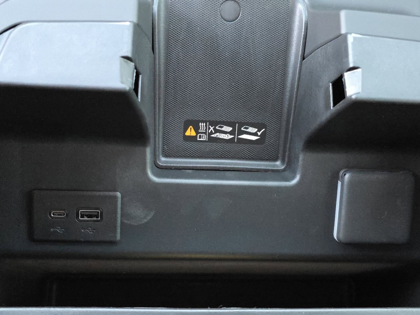 New 2026 GMC Sierra 2500 Denali w/ Denali Reserve Package image 12