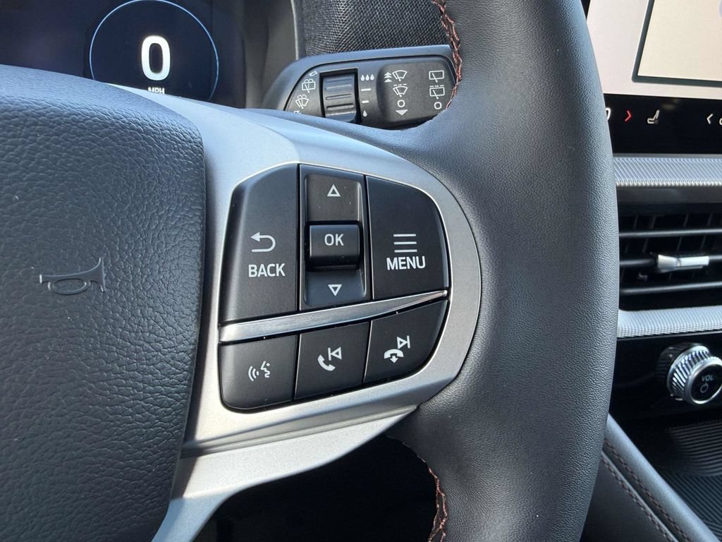 New 2026 Ford Explorer Active RWD image 19