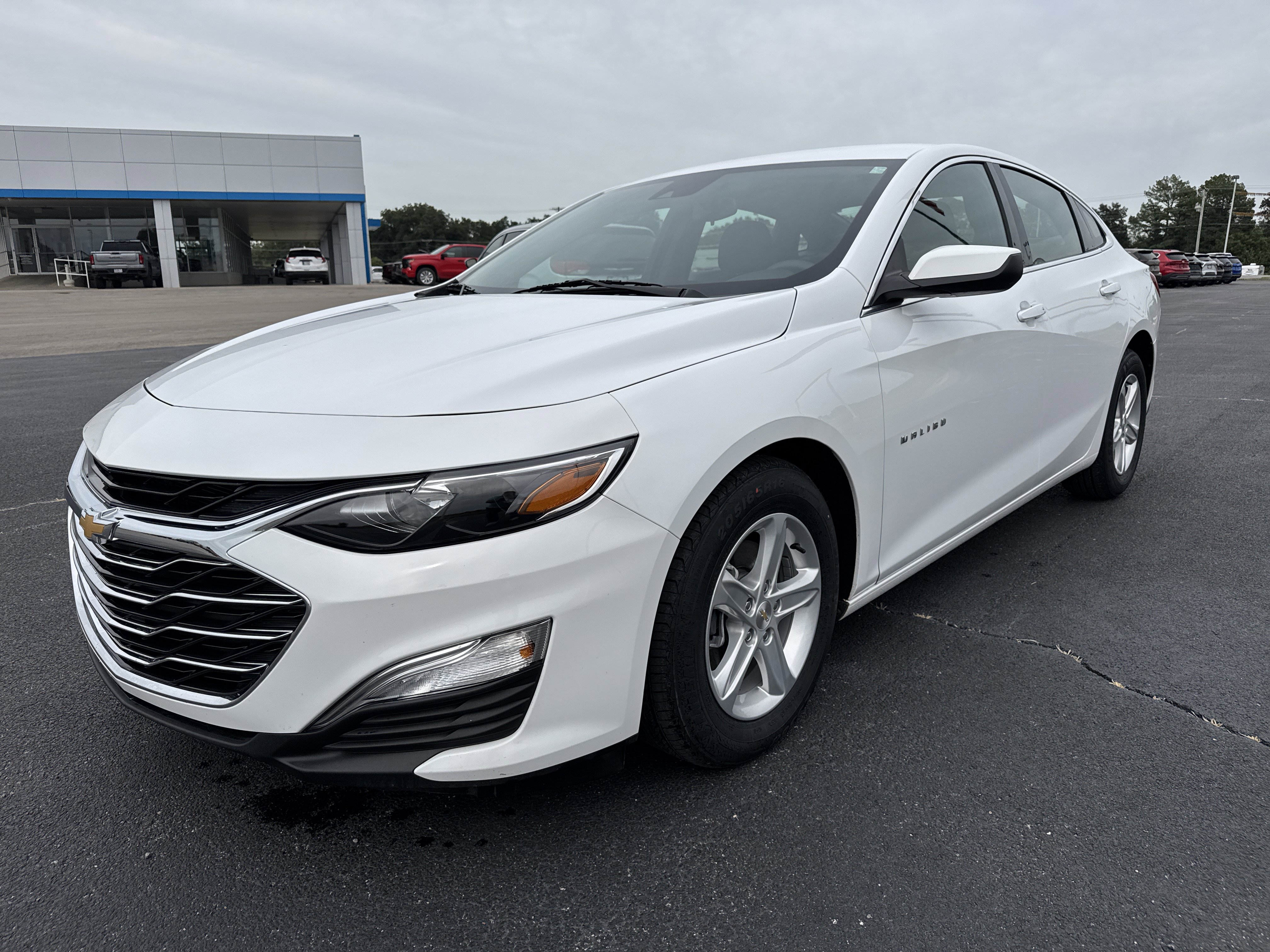 Used 2024 Chevrolet Malibu LS w/ Driver Confidence Package