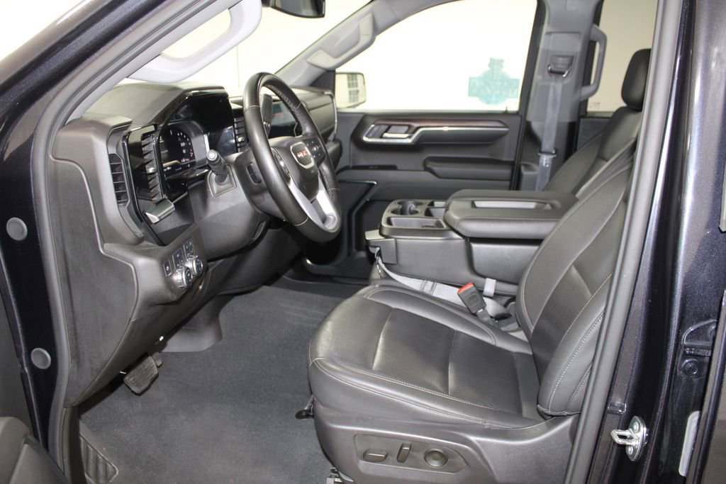 Used 2024 GMC Sierra 1500 SLT image 24