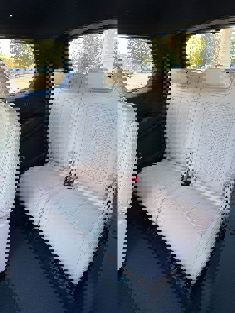 New 2025 Jeep Grand Cherokee L Limited w/ Luxury Tech Group II image 11