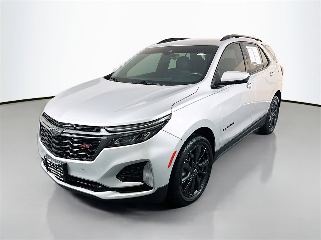 Used 2022 Chevrolet Equinox RS image 3