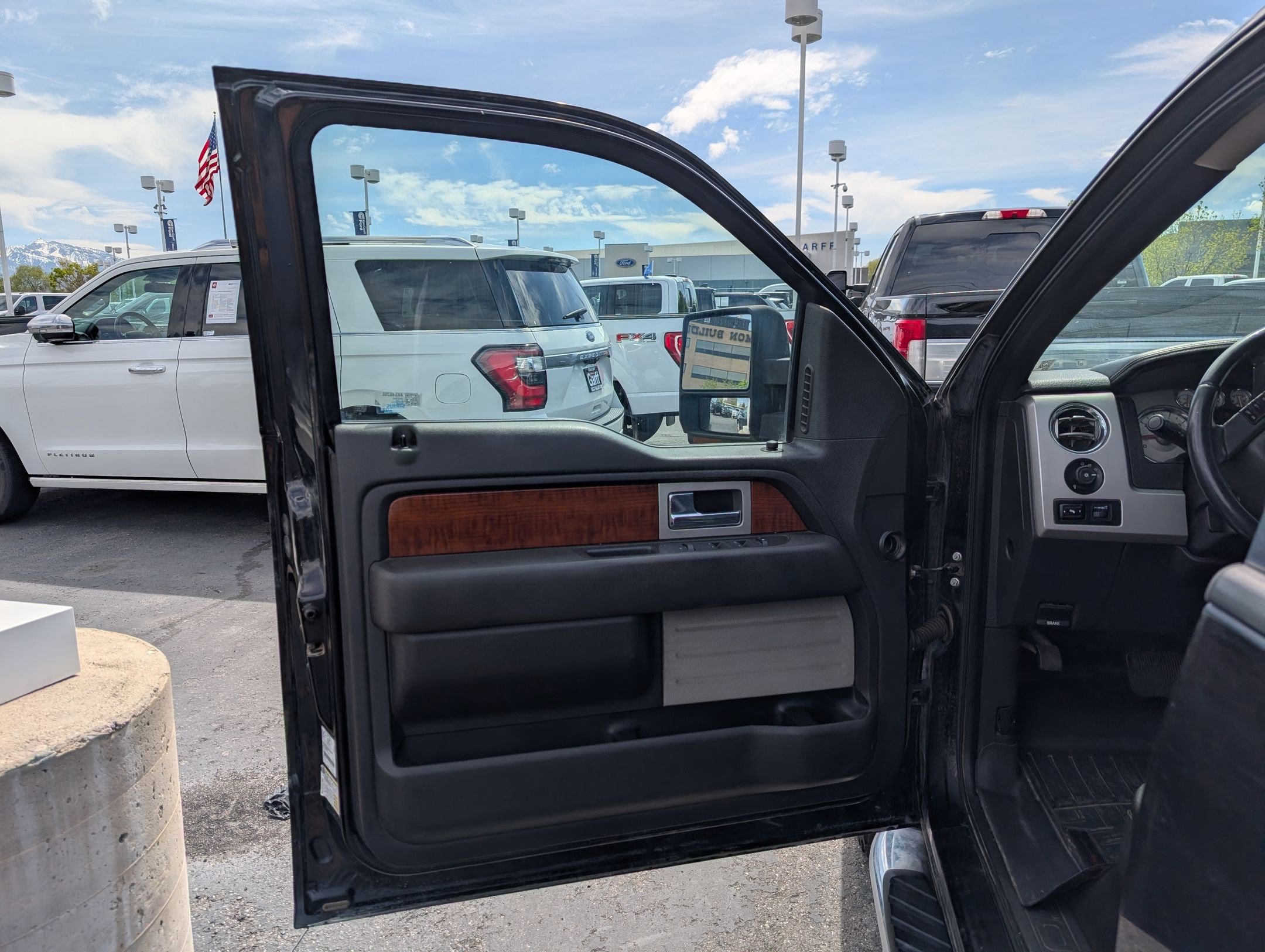 Used 2010 Ford F150 Lariat AWD/4WD image 14