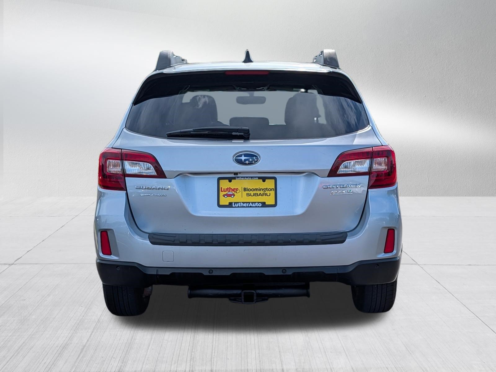 Used 2017 Subaru Outback 2.5i Limited AWD/4WD image 6