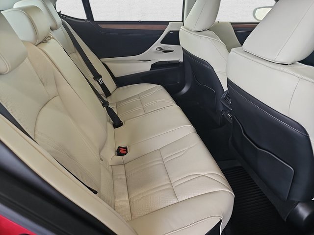 New 2025 Lexus ES 350 Ultra Luxury image 11