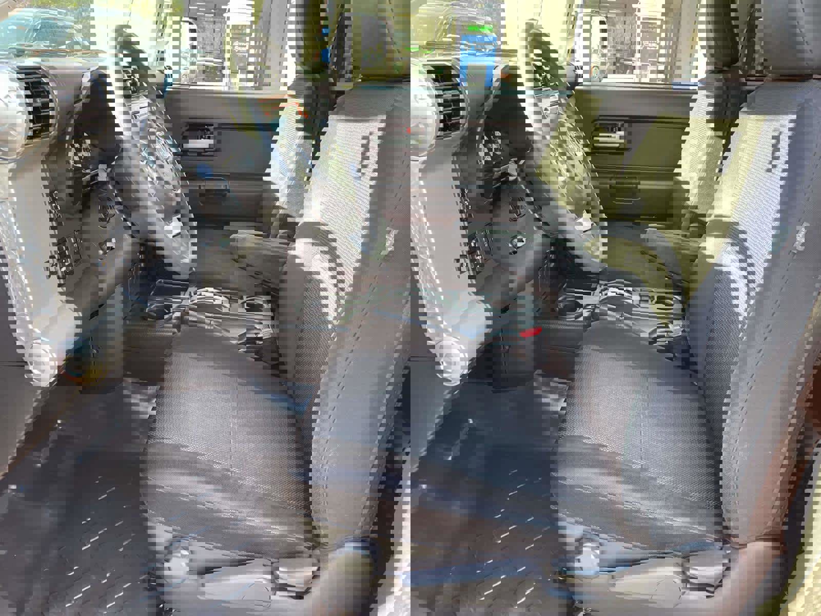 Used 2013 Toyota FJ Cruiser 2WD image 15