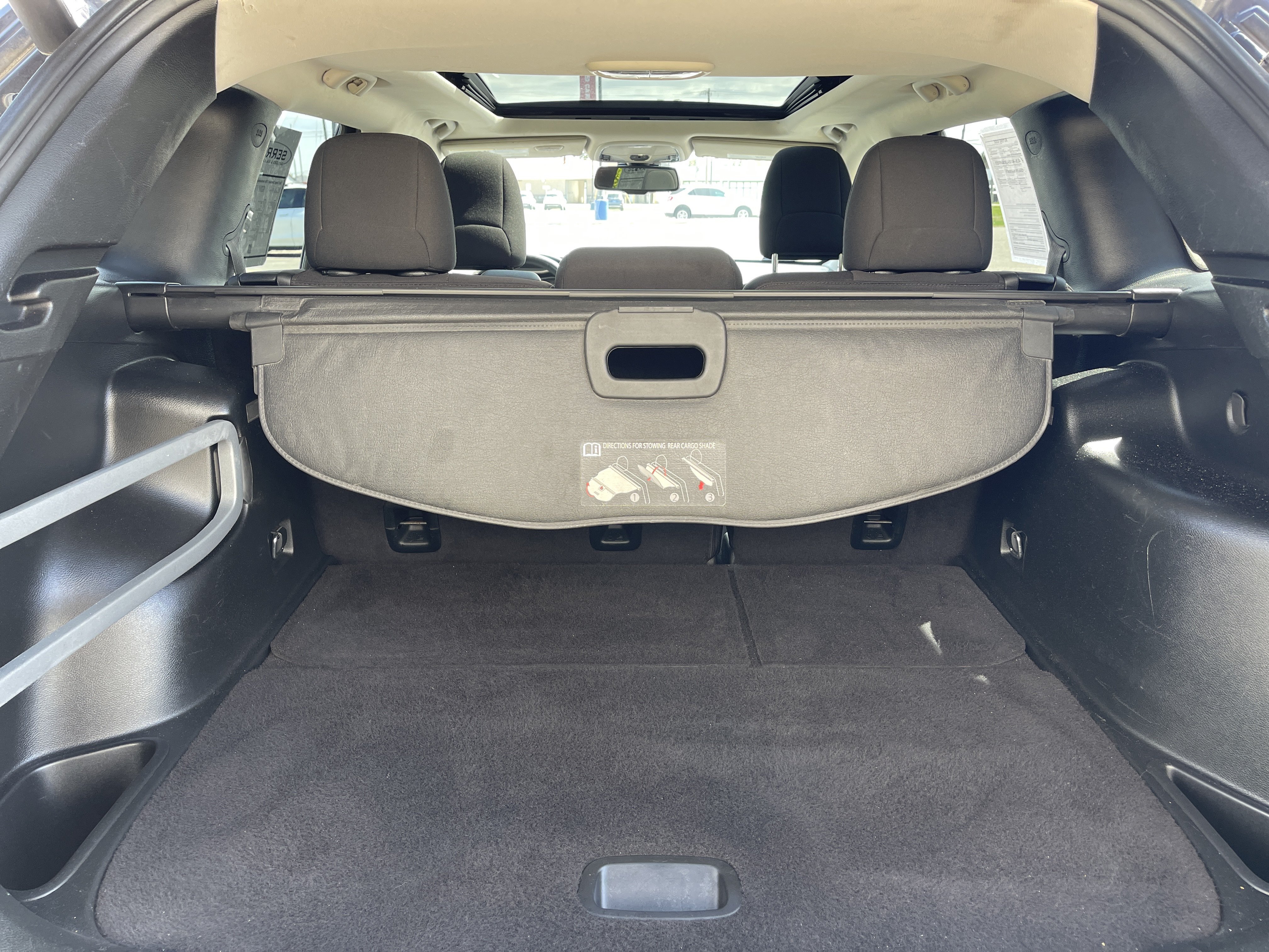 Used 2017 Jeep Cherokee Latitude AWD/4WD image 9