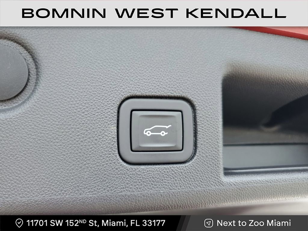 Used 2023 Chevrolet Equinox RS image 14