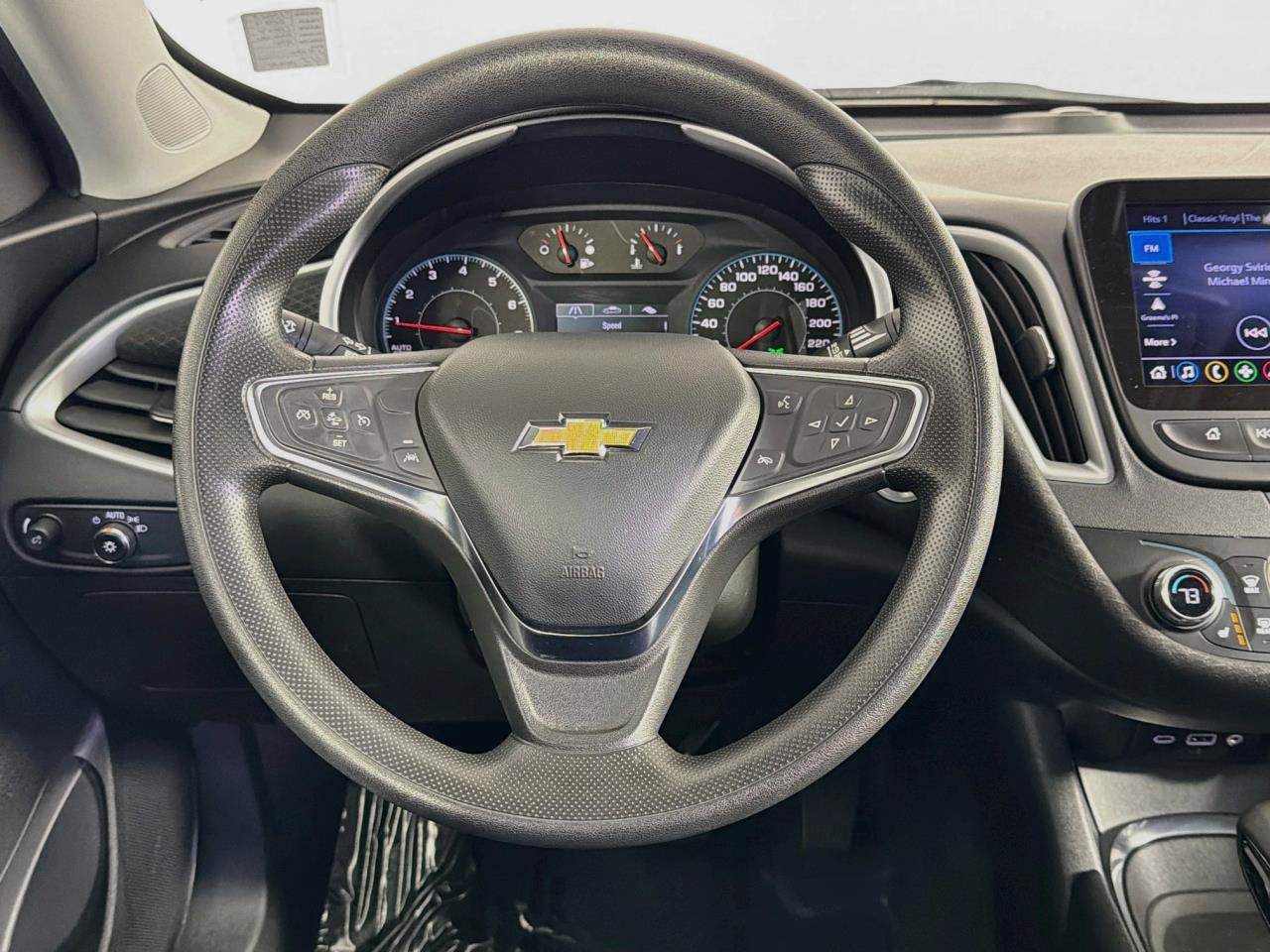 Used 2024 Chevrolet Malibu LT FWD image 15