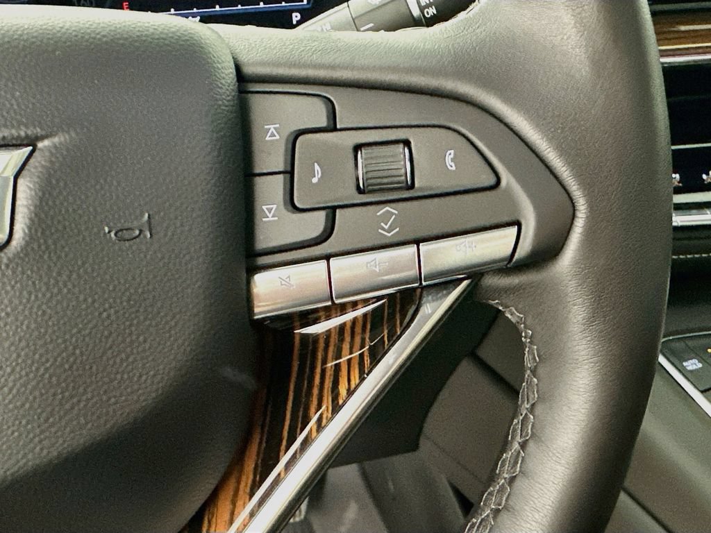 Certified 2024 Cadillac Escalade Premium Luxury w/ Performance Package AWD/4WD image 13