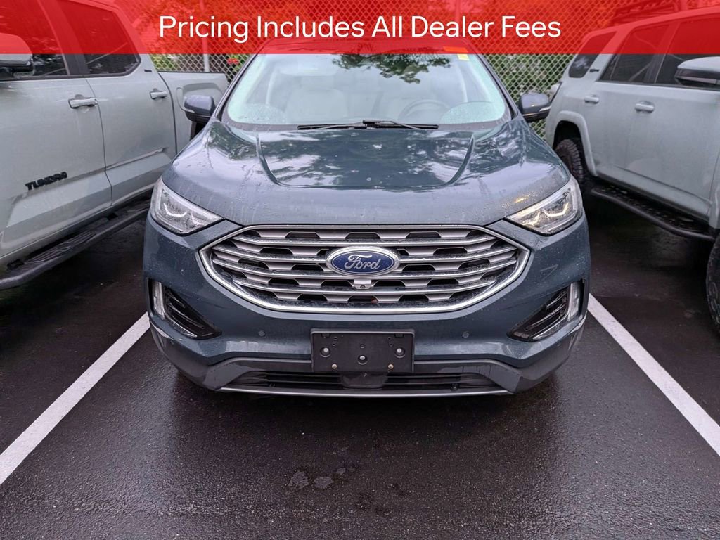 Used 2019 Ford Edge Titanium w/ Equipment Group 301A FWD image 2