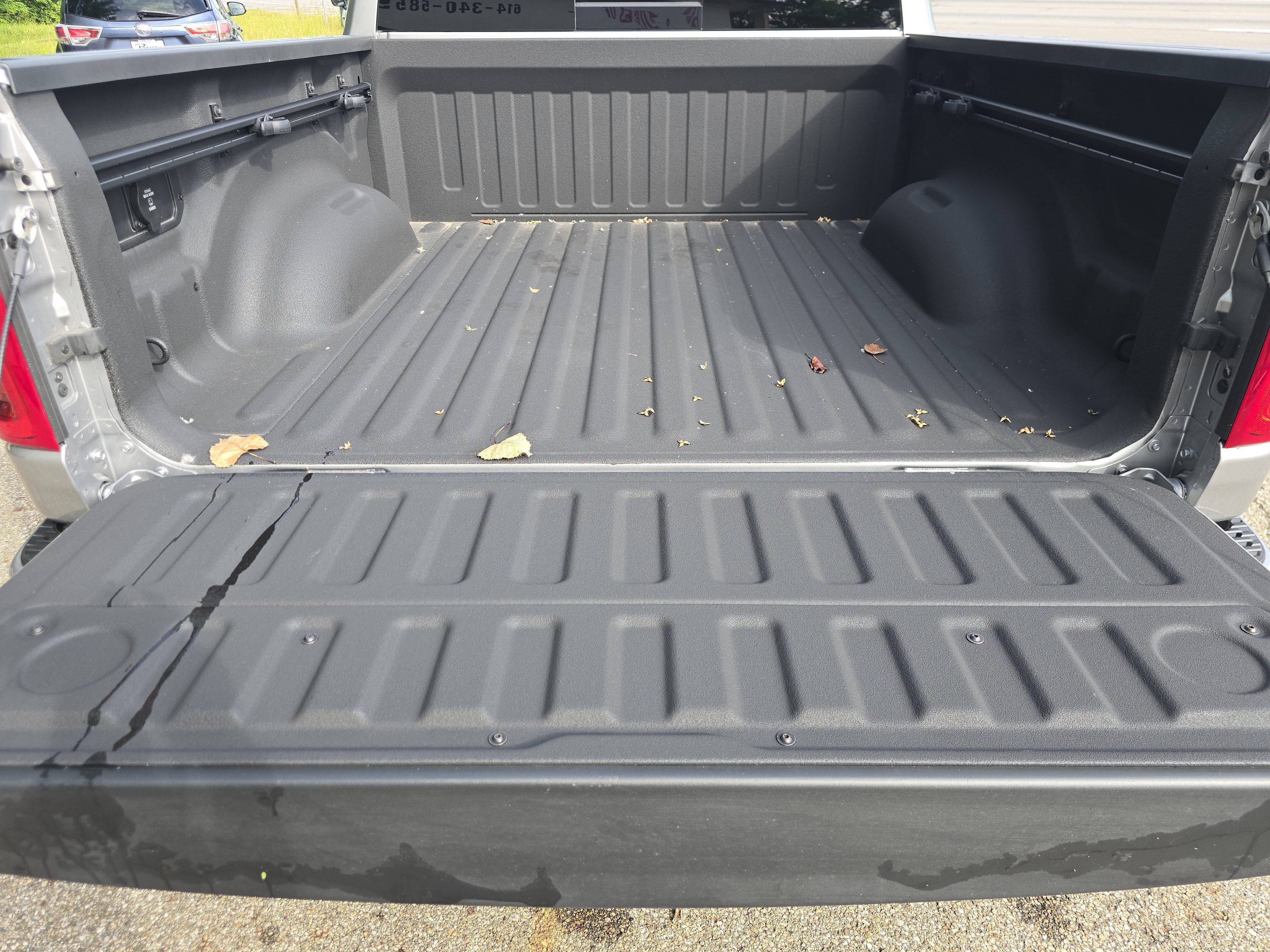 Used 2025 RAM 1500 Big Horn RWD image 15