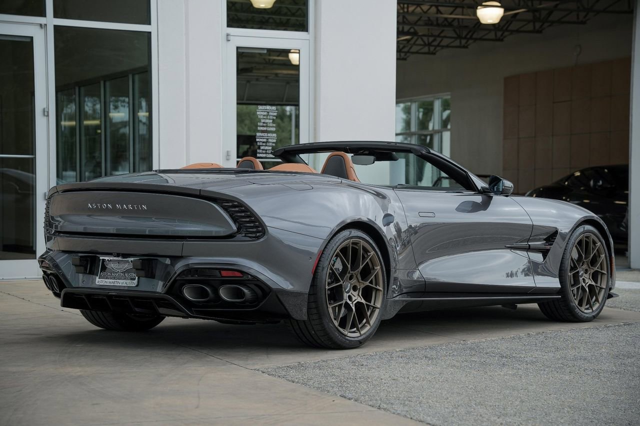 New 2026 Aston Martin Vanquish Convertible RWD image 9