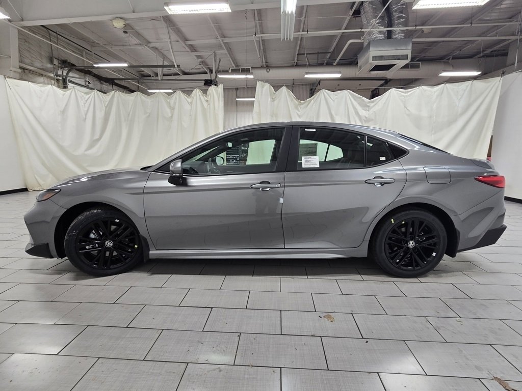 New 2026 Toyota Camry SE image 13