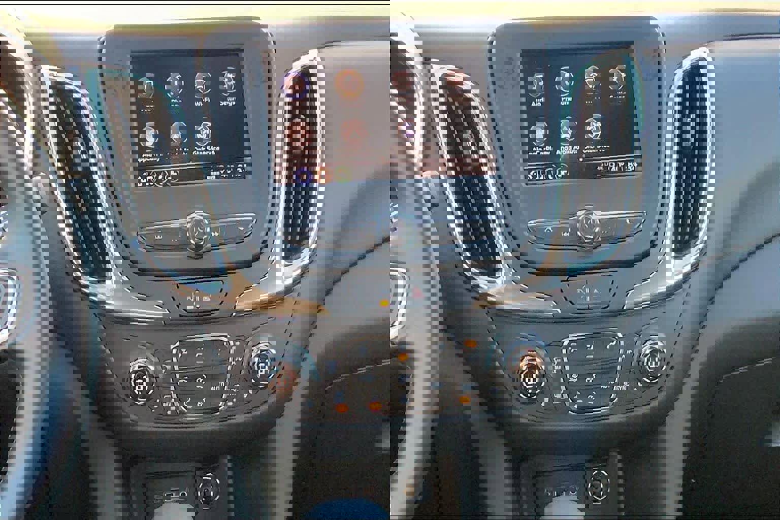 Used 2024 Chevrolet Equinox LT image 6