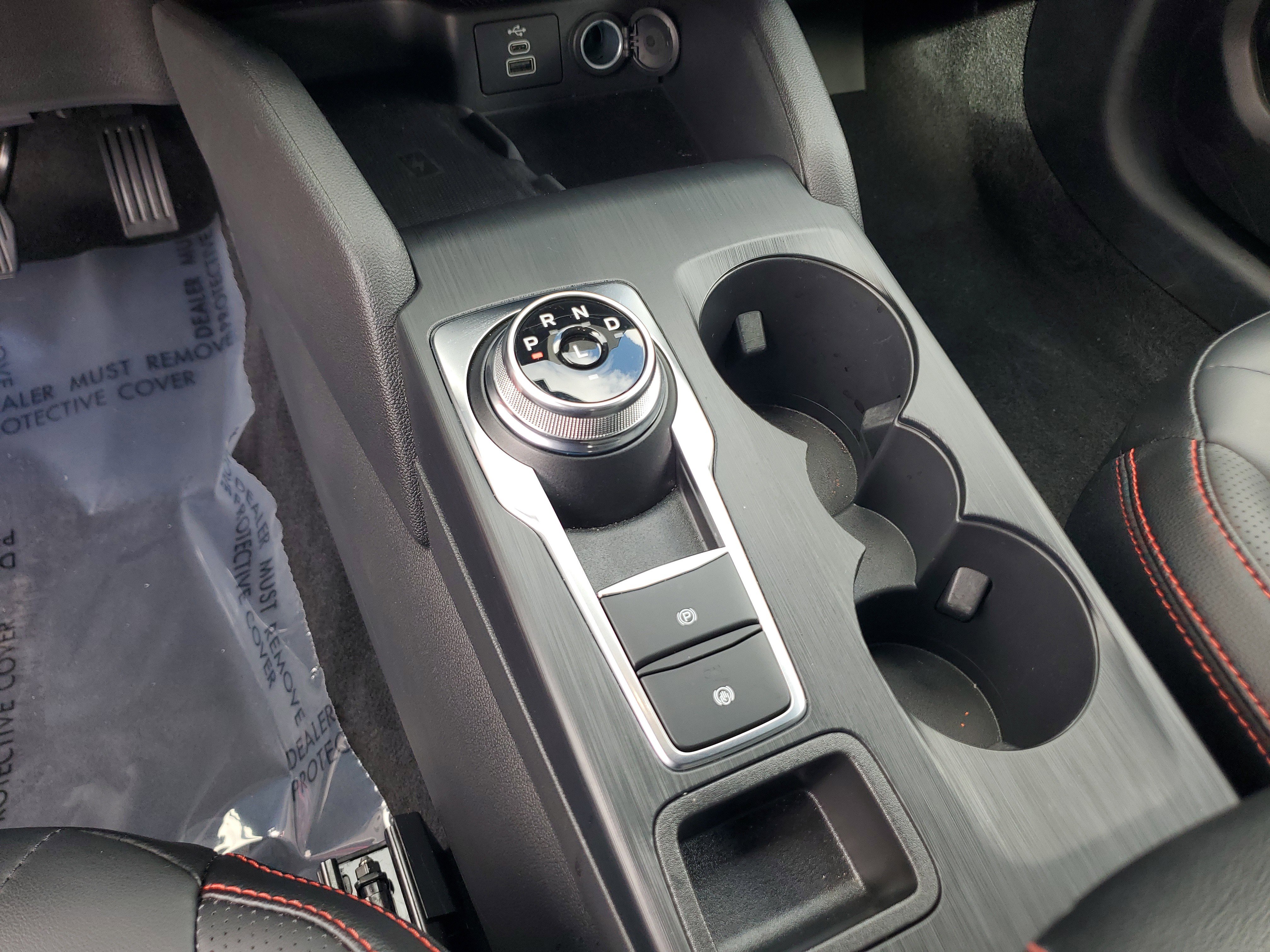 Used 2025 Ford Escape ST-Line Elite w/ Premium Technology Package image 26