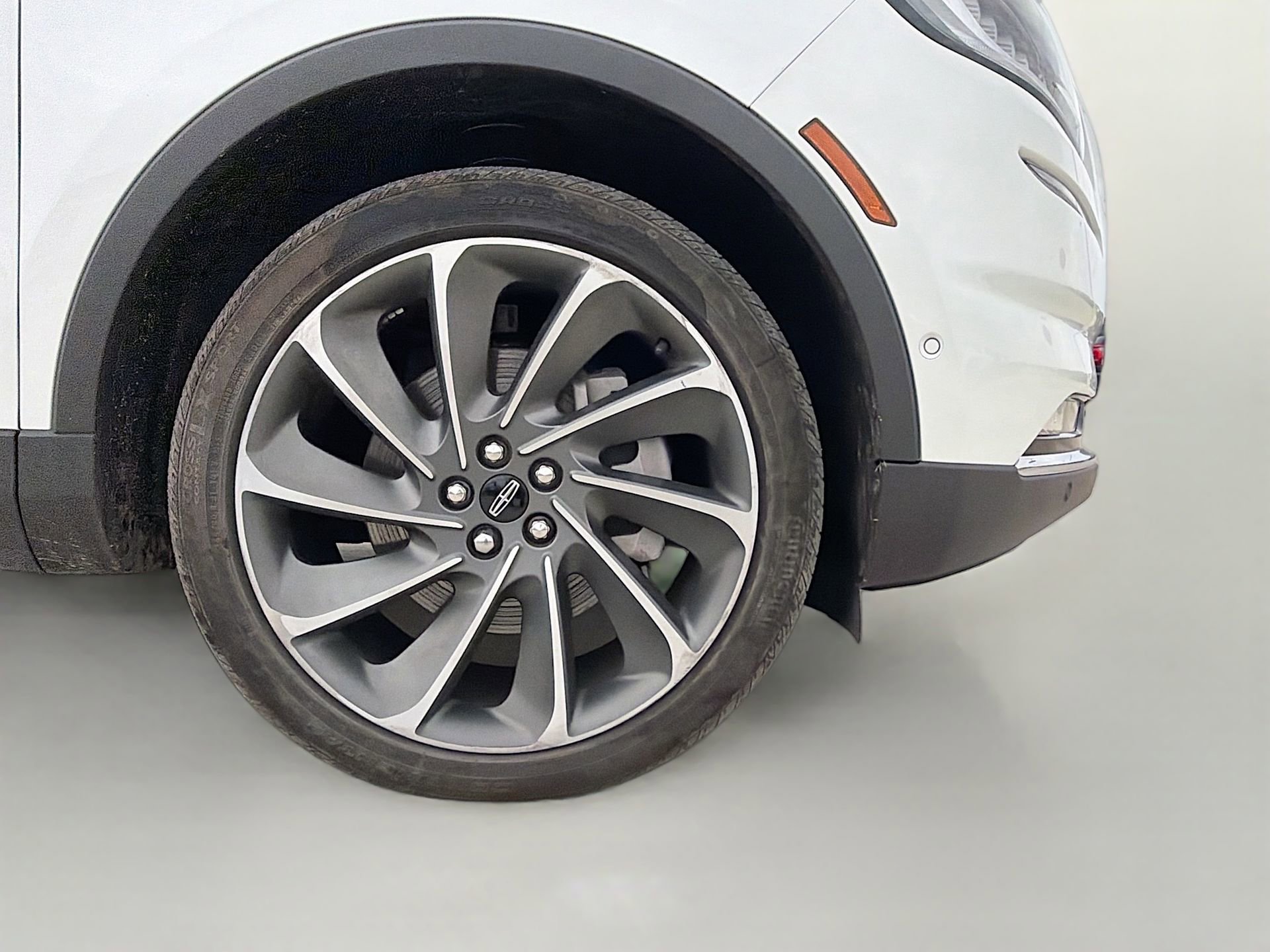 Used 2023 Lincoln Nautilus Reserve w/ Equipment Group 202A image 37