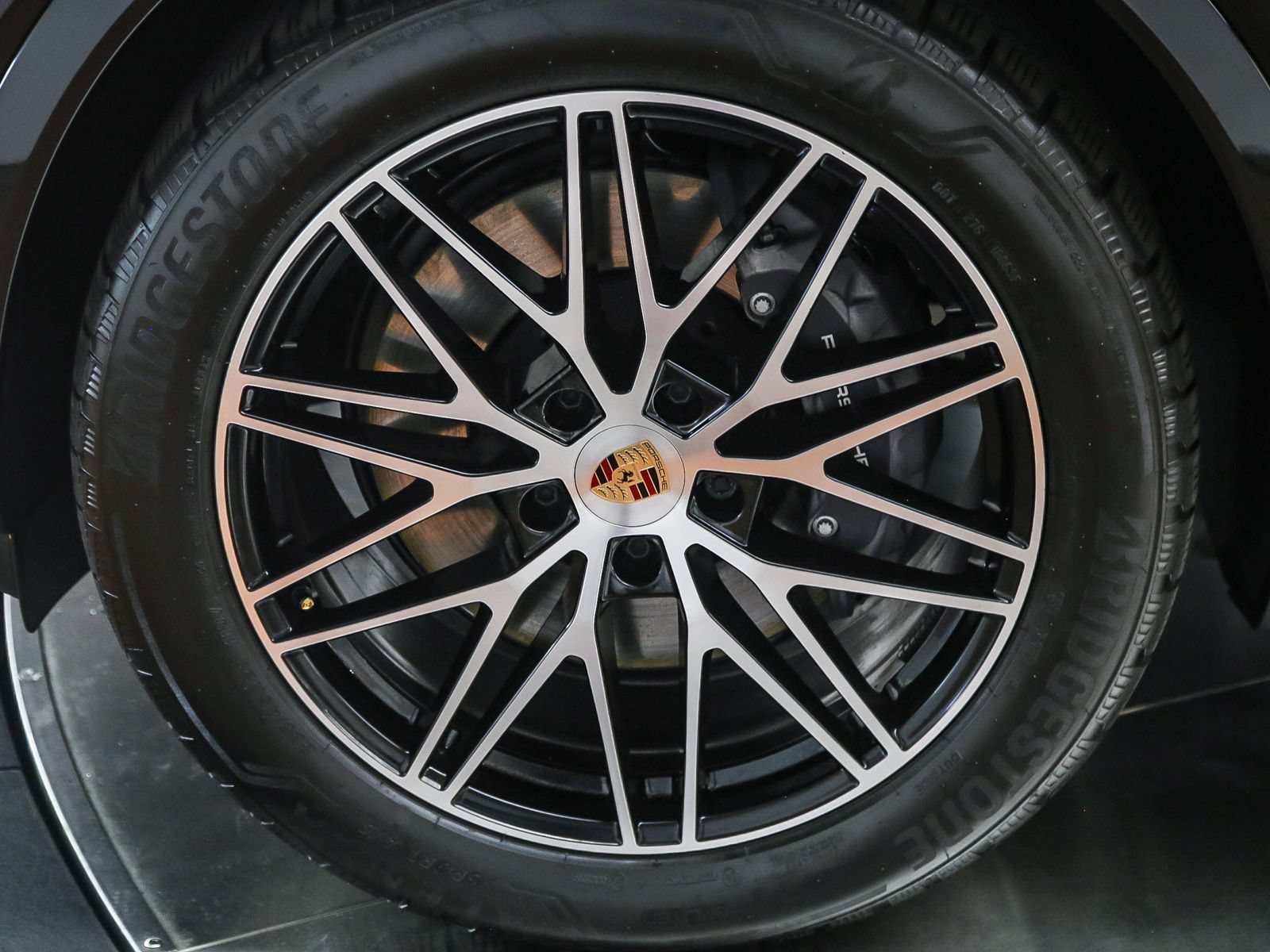 Certified 2026 Porsche Cayenne Coupe AWD/4WD image 13