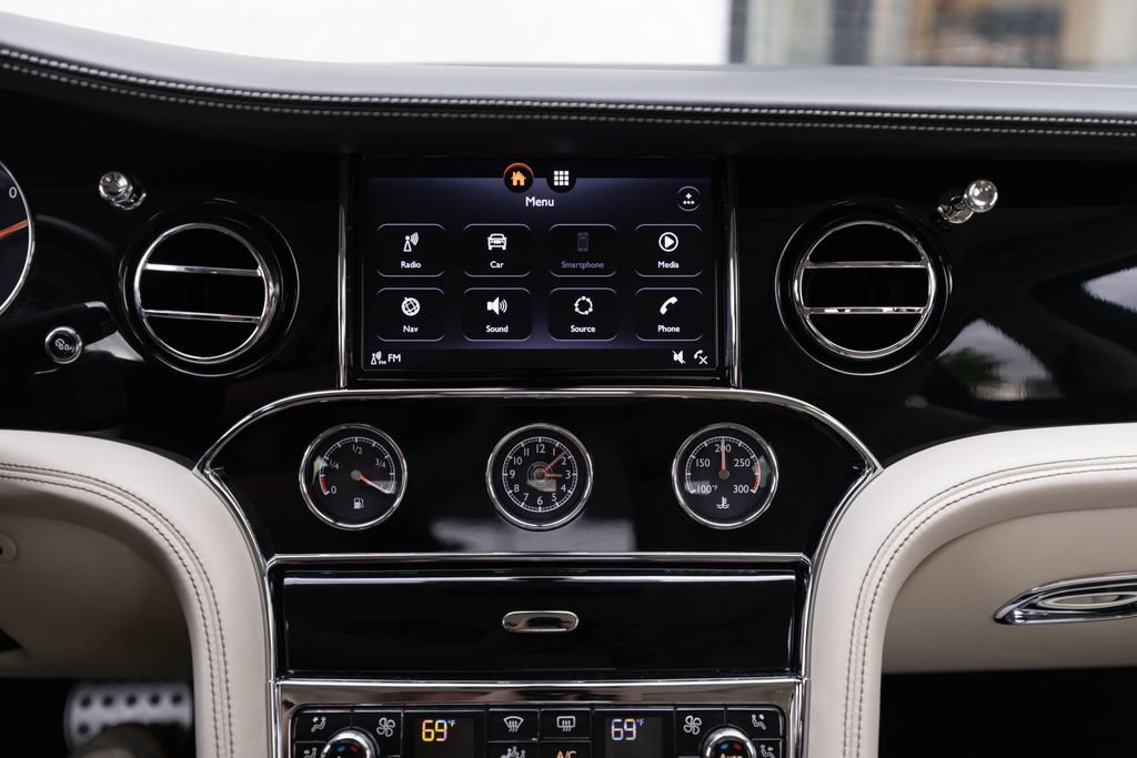 Used 2020 Bentley Mulsanne Speed RWD image 34
