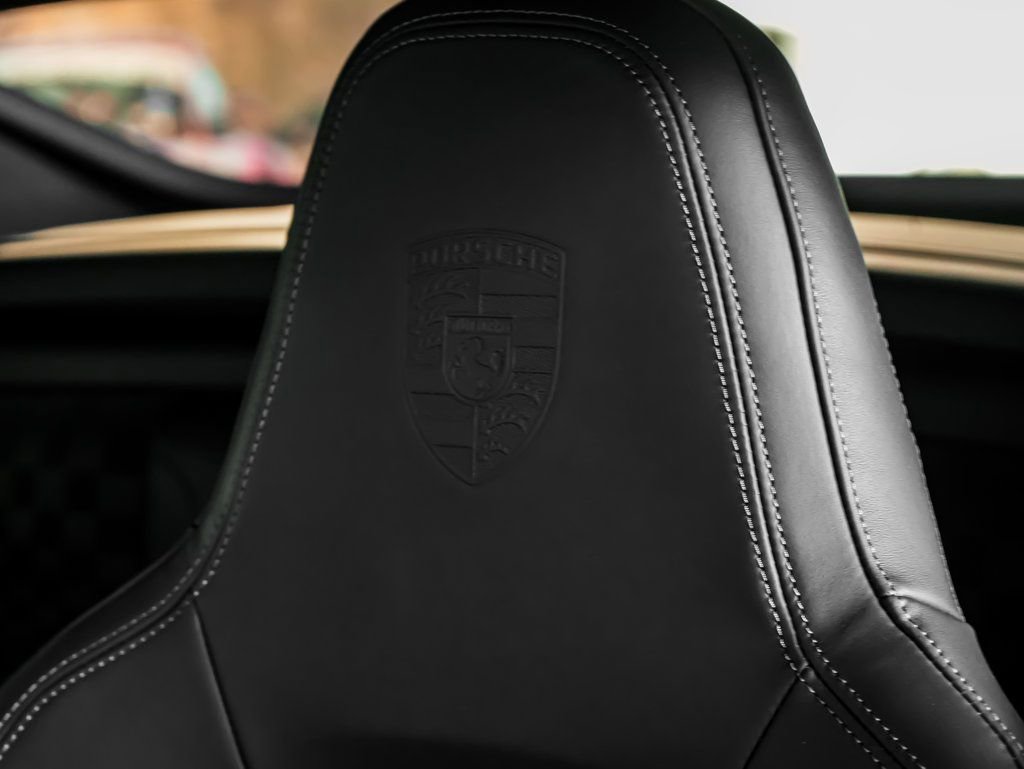 Used 2026 Porsche 911 Carrera GTS RWD image 16