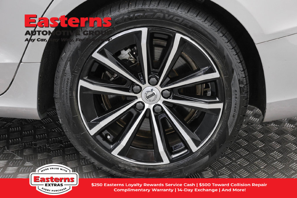 Used 2023 Volvo S60 T8 Plus AWD/4WD image 34