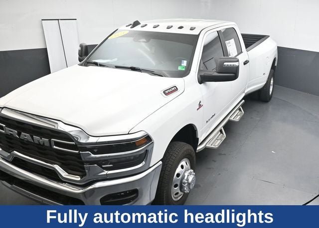 Used 2025 RAM 3500 Big Horn AWD/4WD image 21